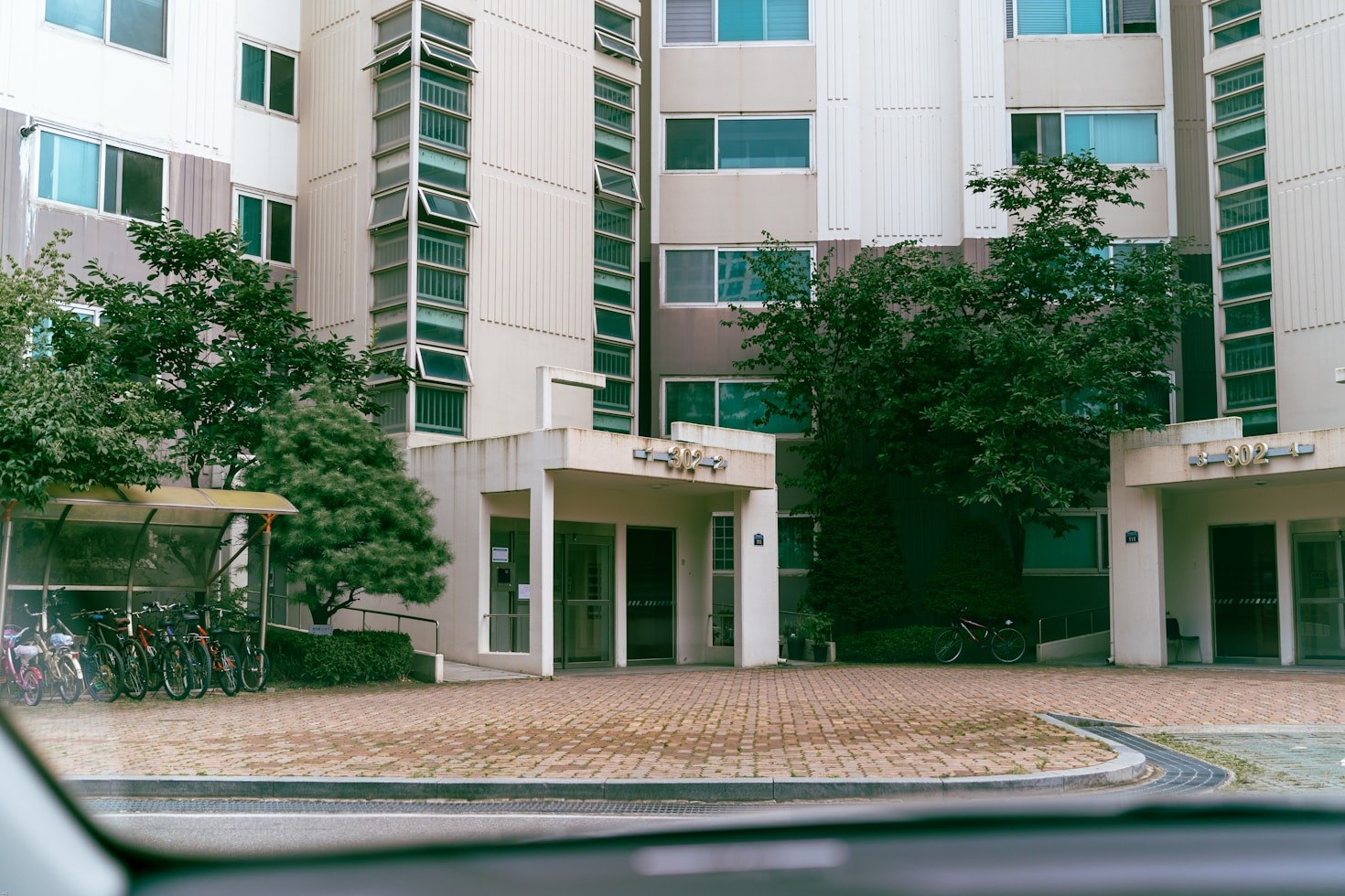 How Resident Feedback Shapes HOA Decisions